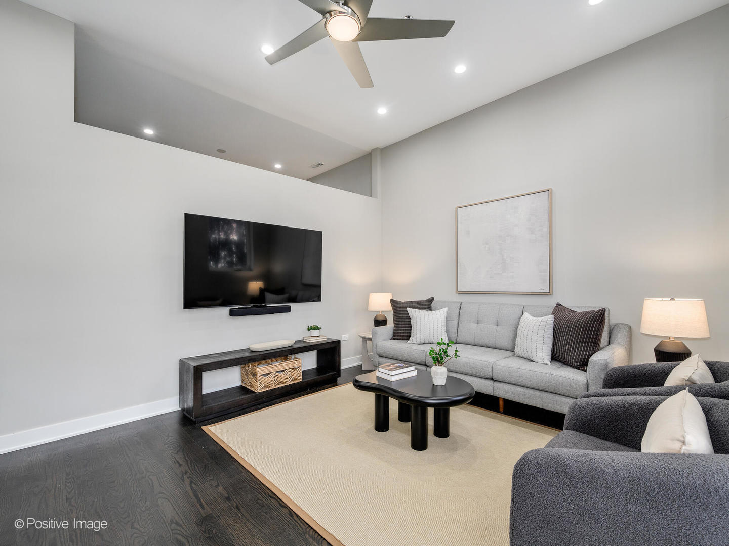 1802 South State Street, Unit 103 Chicago, IL 60616 - Photo 7 of 23