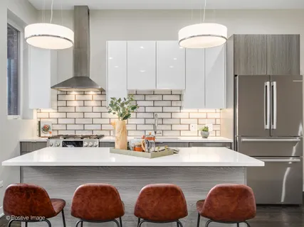 $425,000 | 1802 South State Street, Unit 103, Chicago, IL 60616