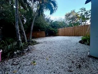 $2,500 | 913 Lobster Lane, Key Largo, FL 33037