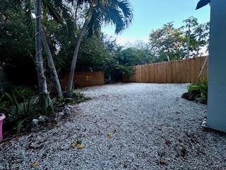 913 Lobster Lane Key Largo, FL 33037 - Photo 20 of 20 a view of backyard with green space