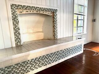 913 Lobster Lane Key Largo, FL 33037 - Photo 8 of 20 a view of an empty room with wooden floor and a window