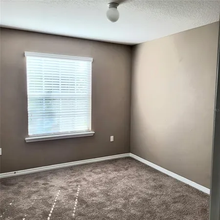 $2,250 | 36142 Laguna Hills Circle, Zephyrhills, FL 33541