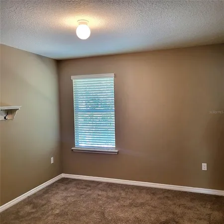 $2,250 | 36142 Laguna Hills Circle, Zephyrhills, FL 33541