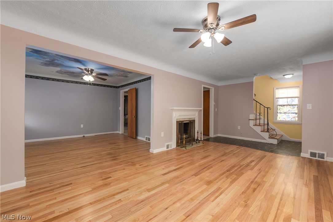 3921 Delmore Road Cleveland Heights, OH 44121 - Photo 8 of 35