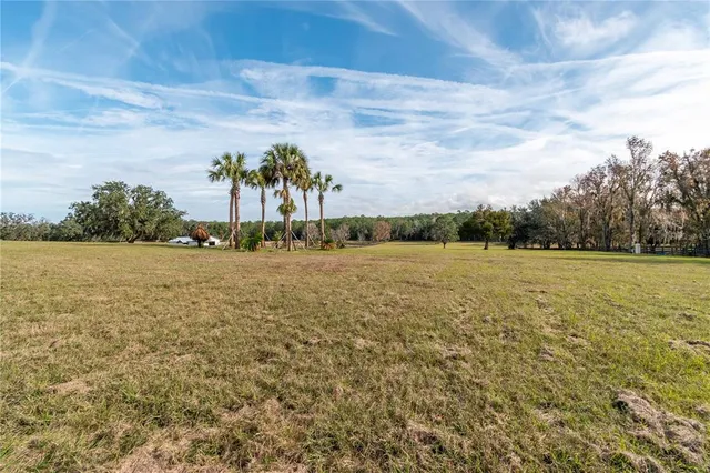 $525,000 | 329 Reddick, Reddick, FL 32686