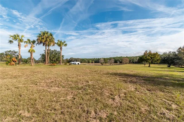 $525,000 | 329 Reddick, Reddick, FL 32686