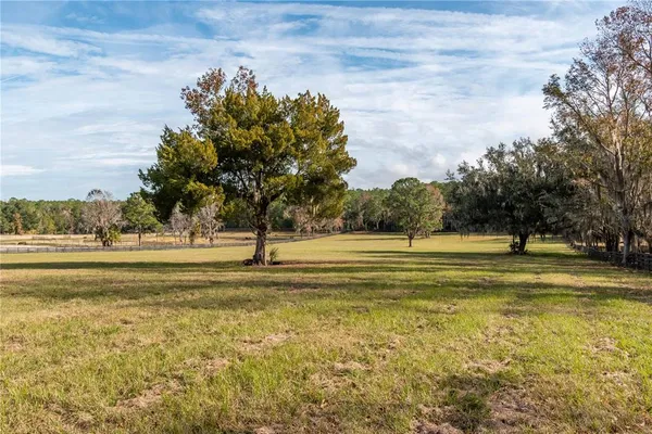 $525,000 | 329 Reddick, Reddick, FL 32686