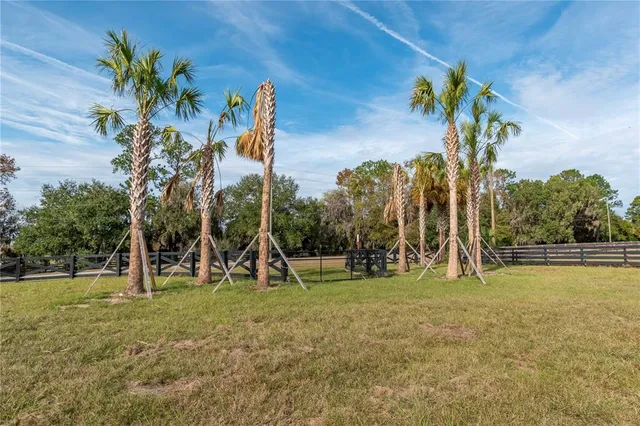 $525,000 | 329 Reddick, Reddick, FL 32686