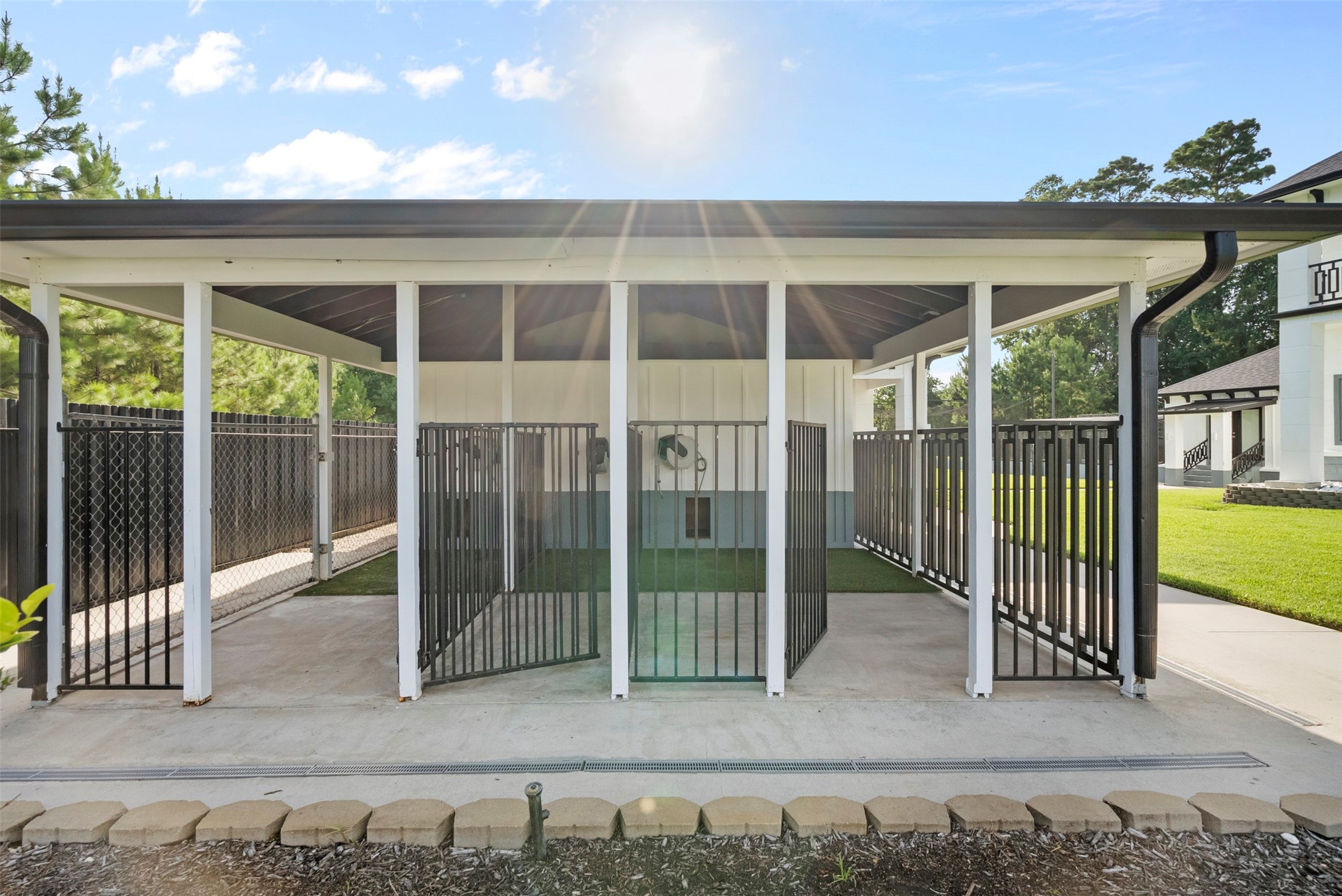 12 County Road 3558 Cleveland, TX 77327 - Photo 31 of 50 Custom built dog house (20x20) with a/c
