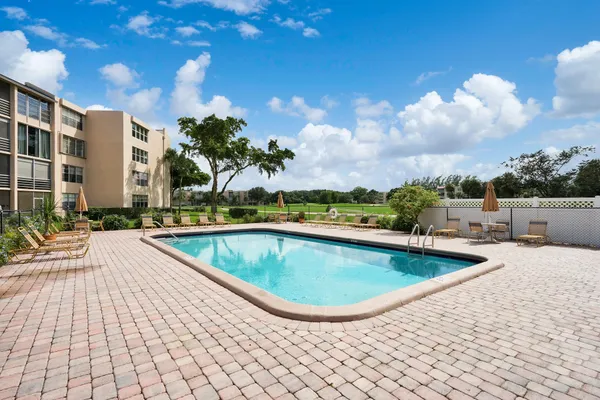 $1,799 | 9461 Evergreen Place, Unit 306, Davie, FL 33324