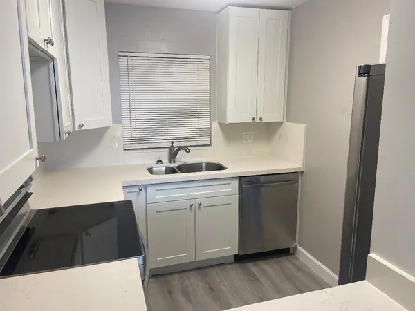 $1,799 | 9461 Evergreen Place, Unit 306, Davie, FL 33324