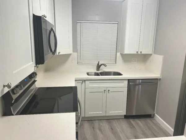 $1,799 | 9461 Evergreen Place, Unit 306, Davie, FL 33324