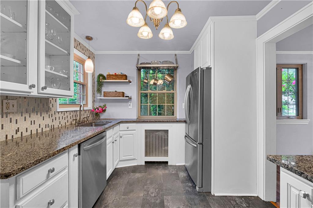 18 Oxford Road Pittsburgh, PA 15202 - Photo 7 of 25 Gallery Image 7