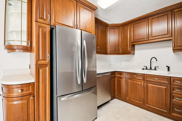 $134,900 | 2601 Kenzie Terrace, Unit 217, St. Anthony, MN 55418