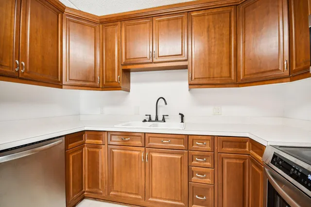 $134,900 | 2601 Kenzie Terrace, Unit 217, St. Anthony, MN 55418