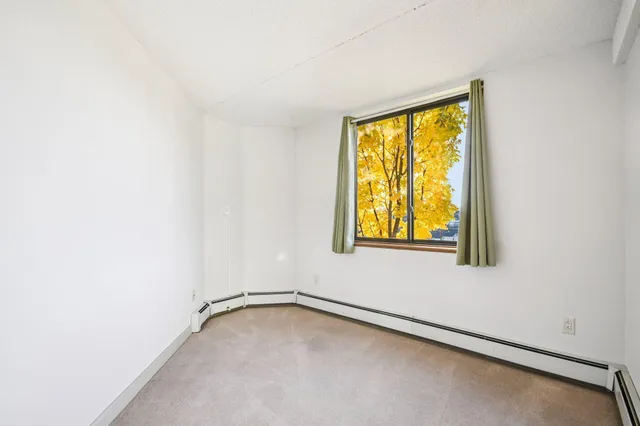 $134,900 | 2601 Kenzie Terrace, Unit 217, St. Anthony, MN 55418