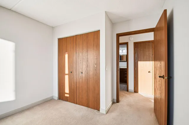 $134,900 | 2601 Kenzie Terrace, Unit 217, St. Anthony, MN 55418