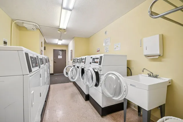 $134,900 | 2601 Kenzie Terrace, Unit 217, St. Anthony, MN 55418