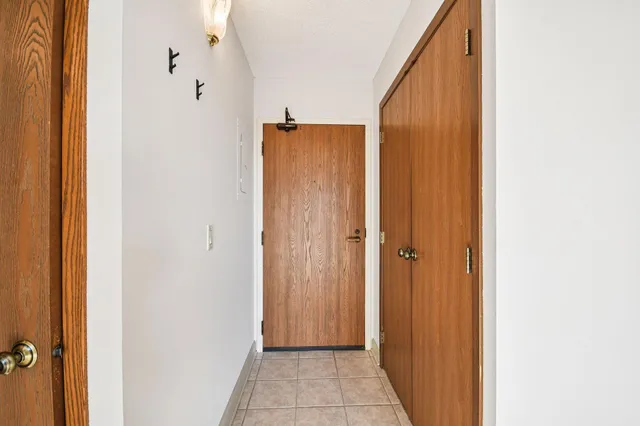 $134,900 | 2601 Kenzie Terrace, Unit 217, St. Anthony, MN 55418