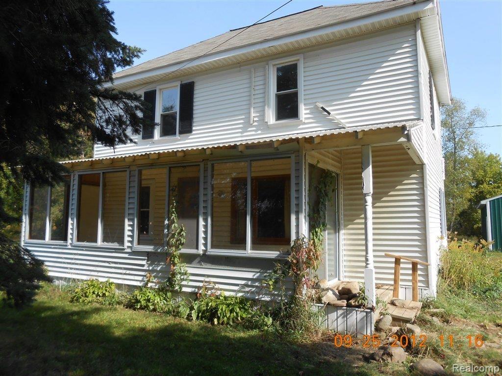 9156 Rattle Run Road Columbus, MI 48063 - Photo 1 of 16 DSCN6471.JPG