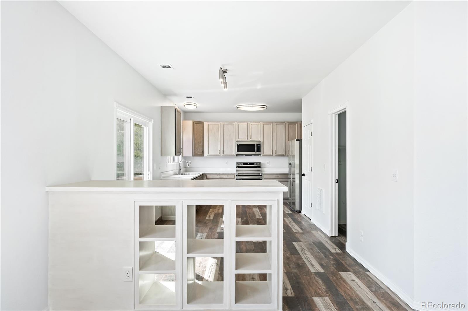 8303 South Pierce Way Littleton, CO 80128 - Photo 13 of 41 Gallery Image 13