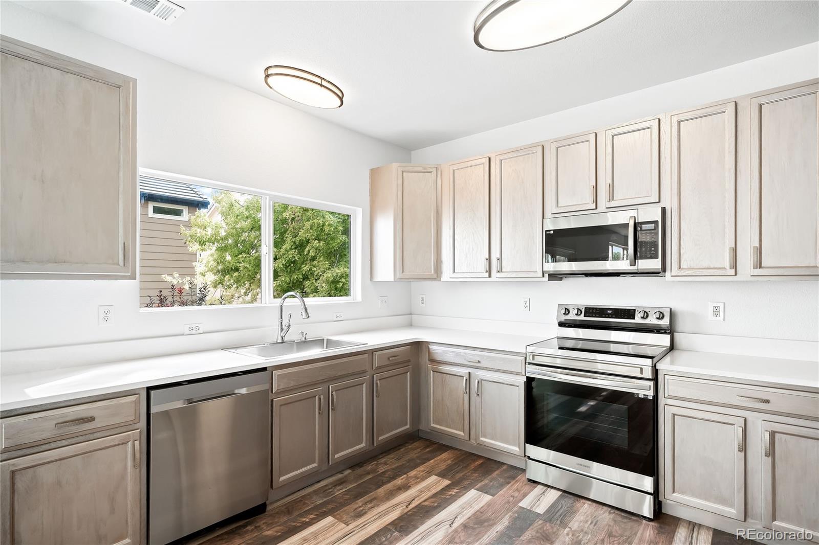 8303 South Pierce Way Littleton, CO 80128 - Photo 15 of 41 Gallery Image 15