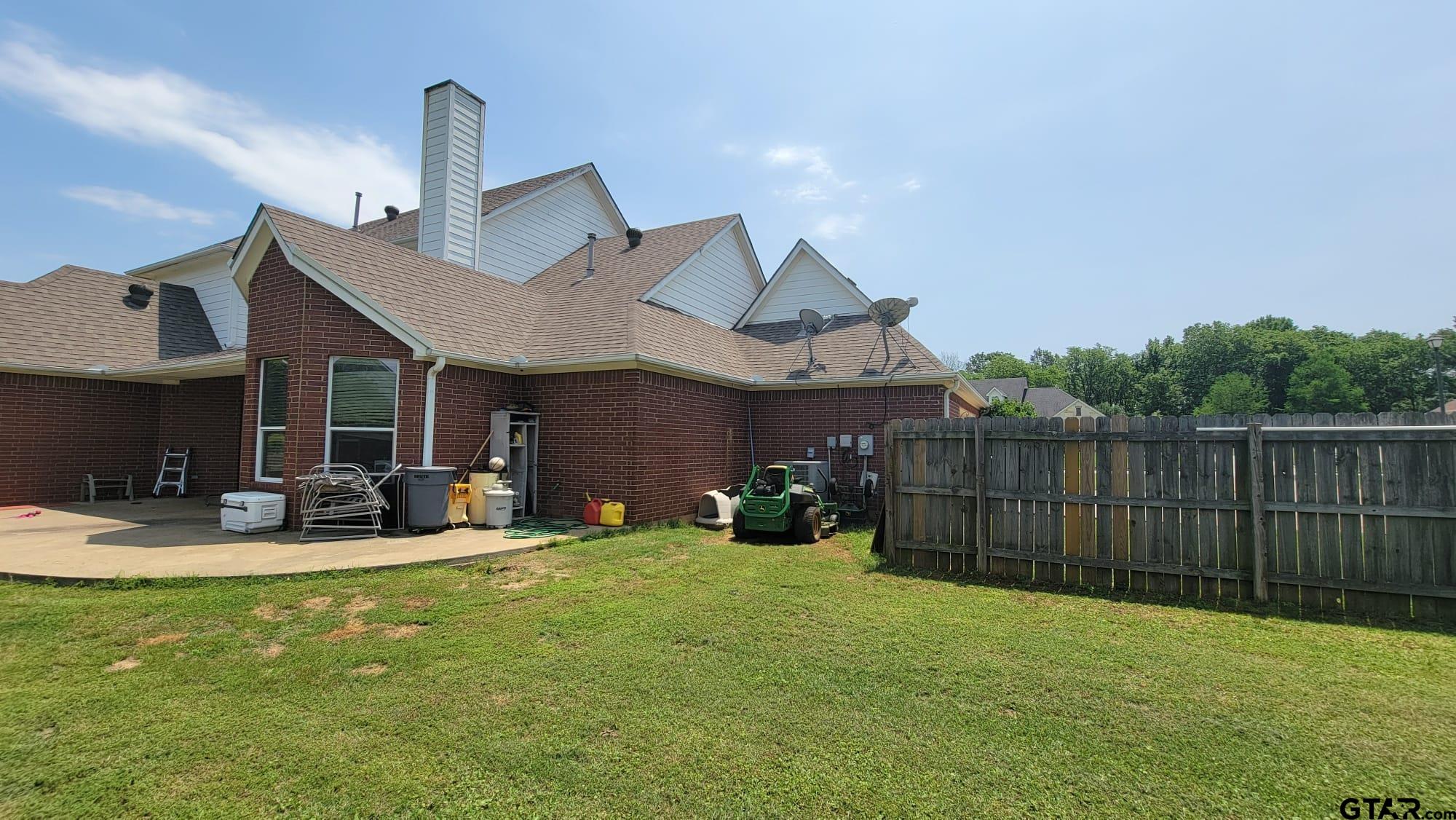 100 Thames Drive Bullard, TX 75757 - Photo 31 of 32 a view of a house with backyard and sitting area