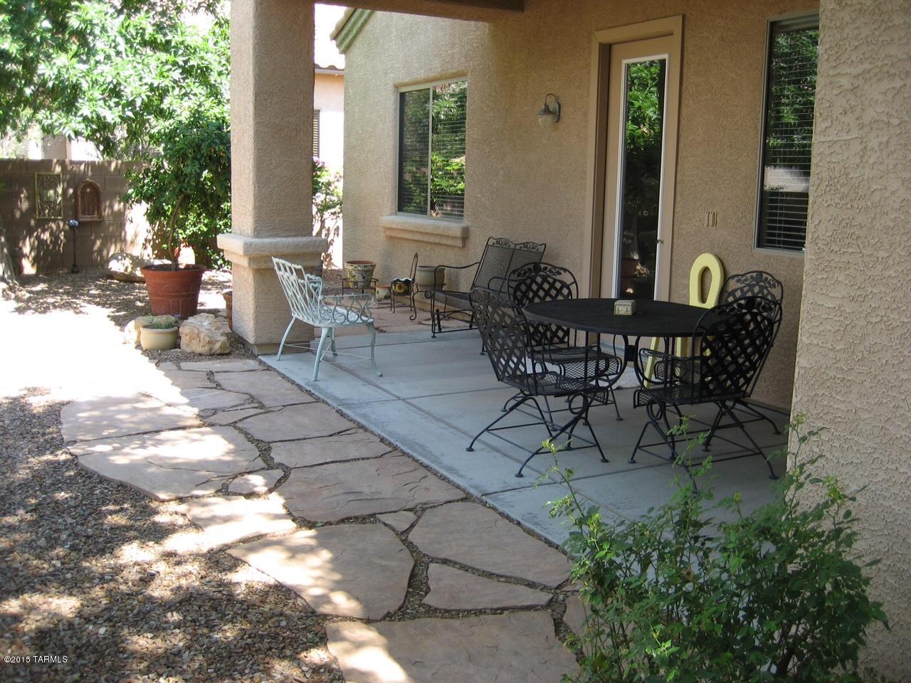 3472 South Thunder Chorus Road Tucson, AZ 85713 - Photo 5 of 29