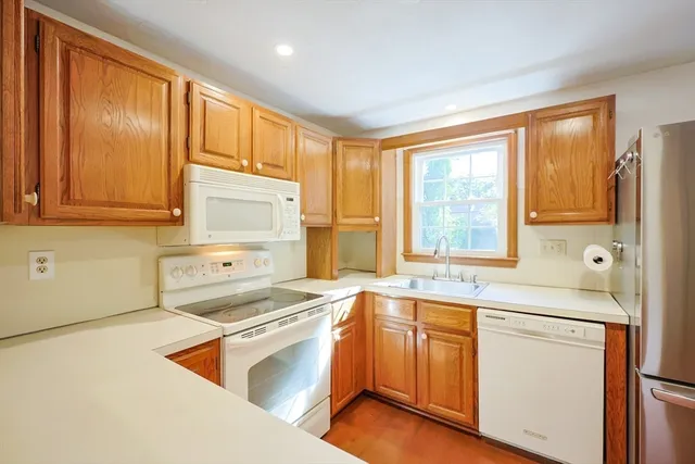 $454,900 | 88 Village Street, Unit 88, Easton, MA 02375