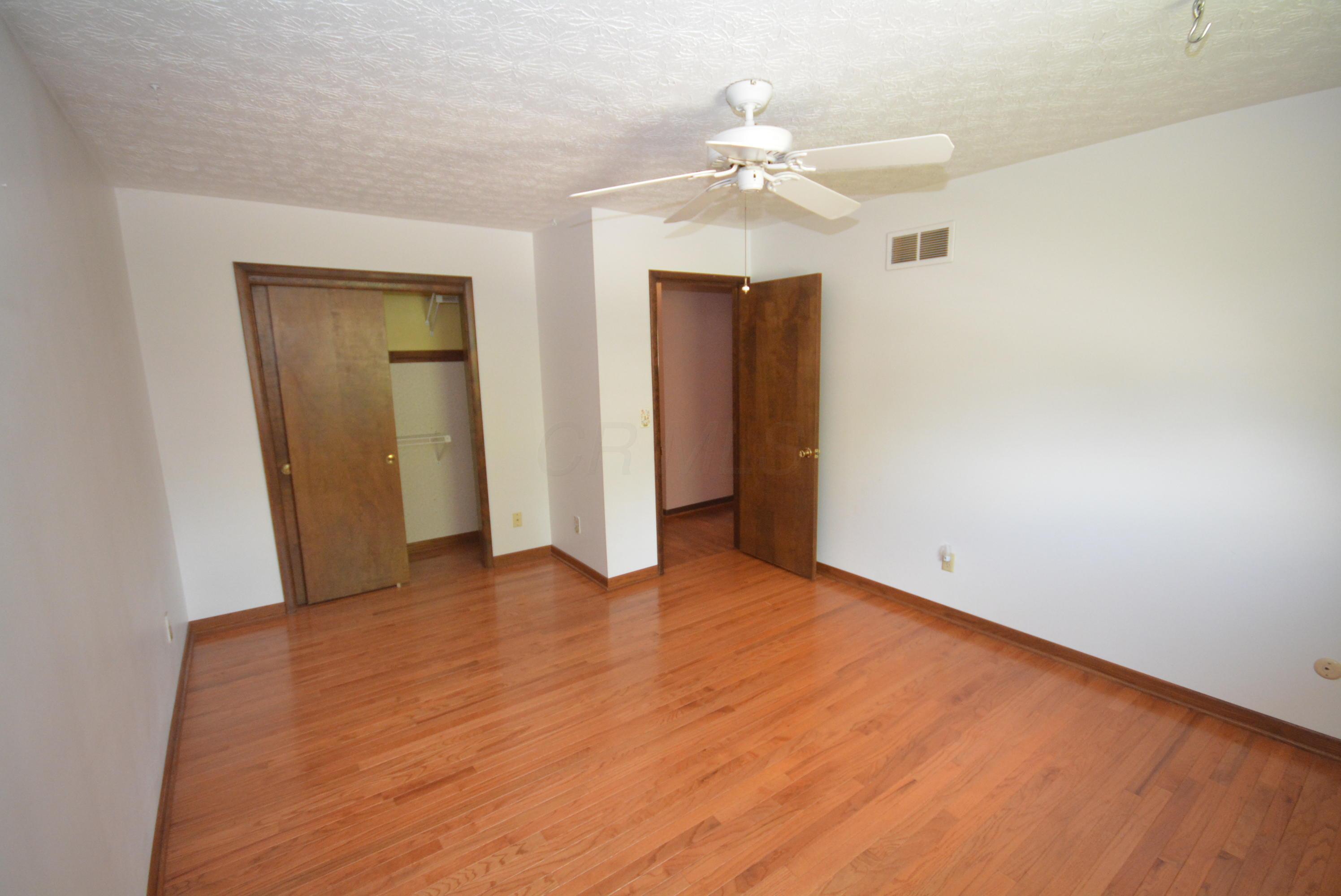 5474 Cedarbush Road Columbus, OH 43229 - Photo 24 of 38 Gallery Image 24
