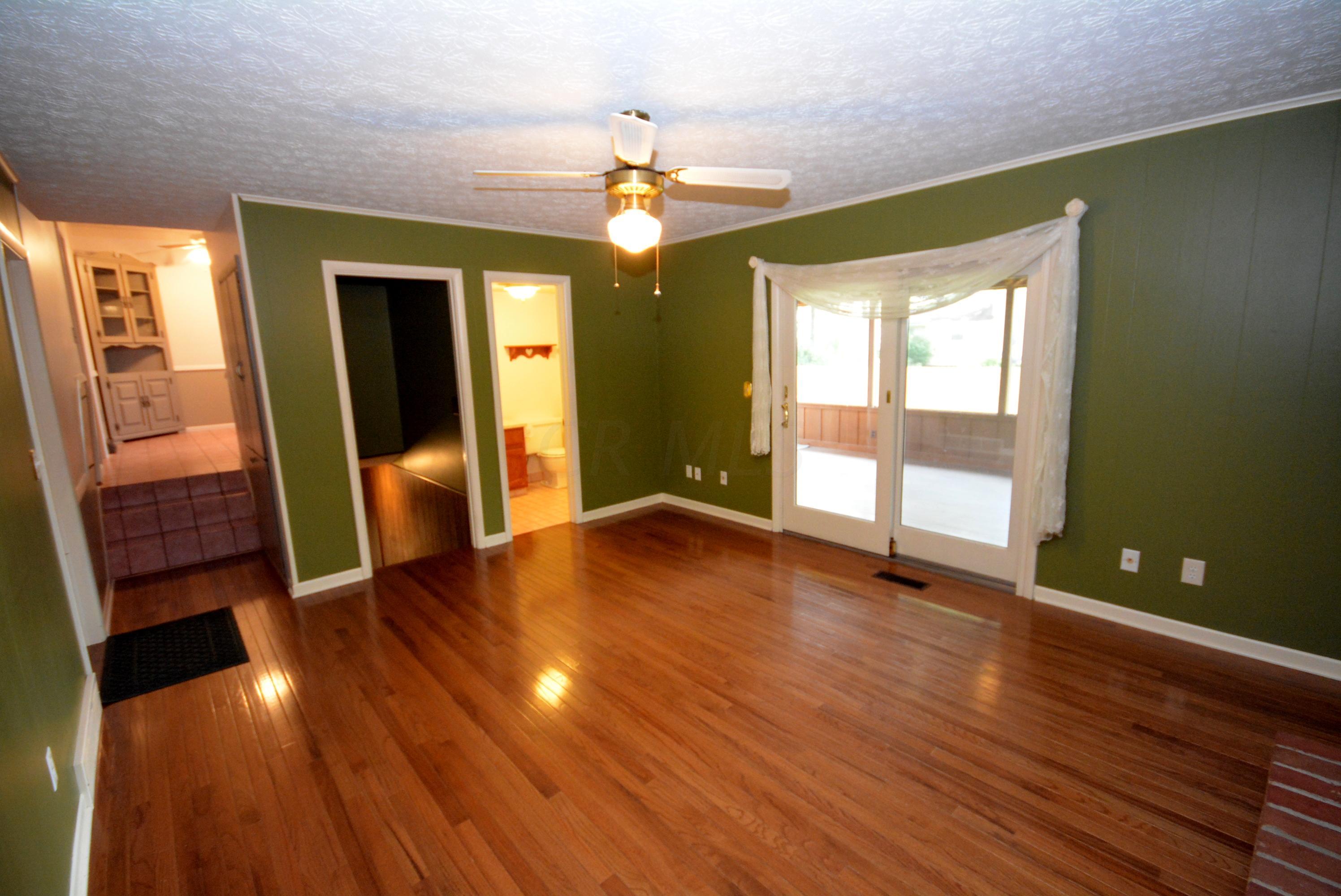 5474 Cedarbush Road Columbus, OH 43229 - Photo 33 of 38 Gallery Image 33