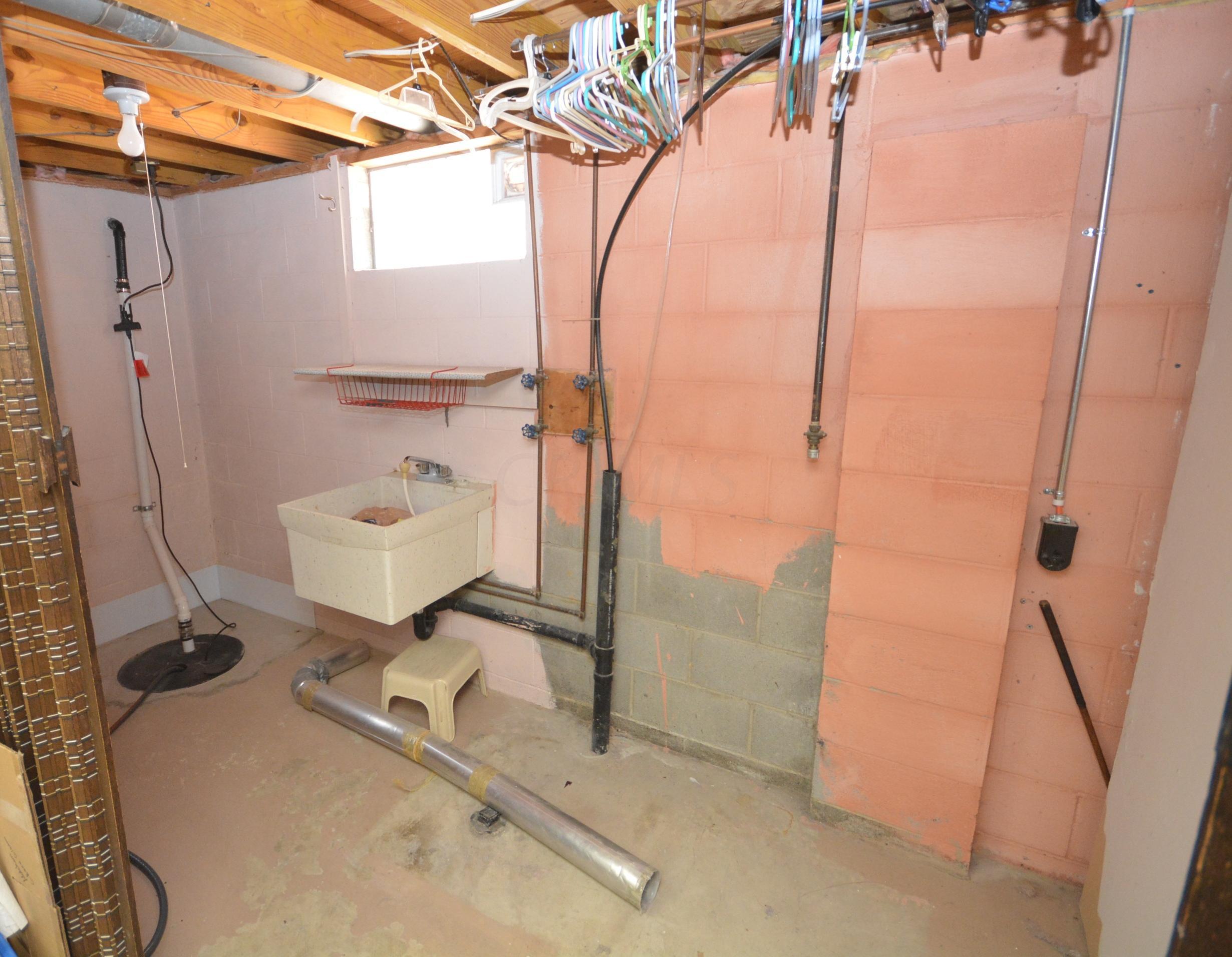 5474 Cedarbush Road Columbus, OH 43229 - Photo 38 of 38 Gallery Image 38