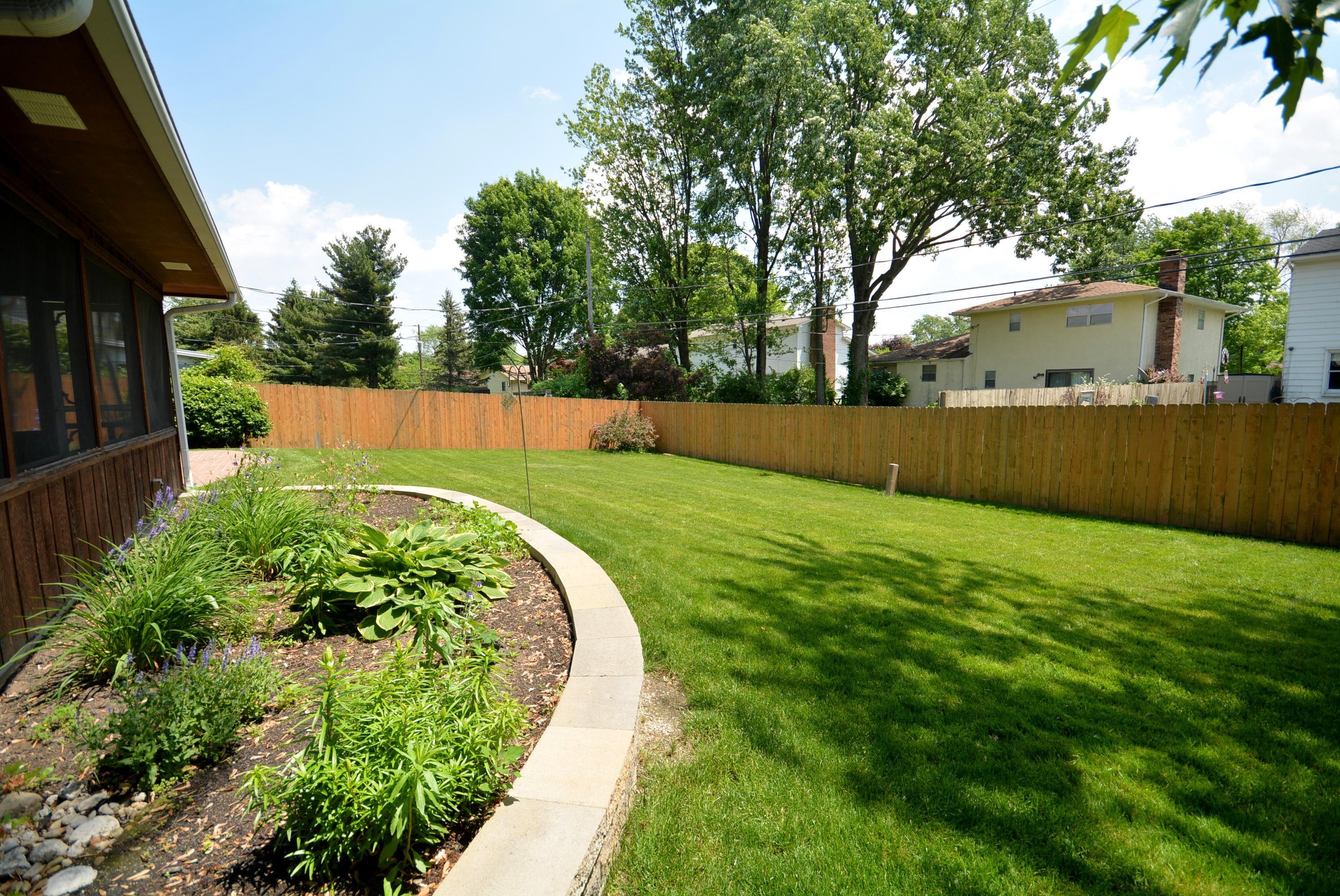 5474 Cedarbush Road Columbus, OH 43229 - Photo 6 of 38 Gallery Image 6