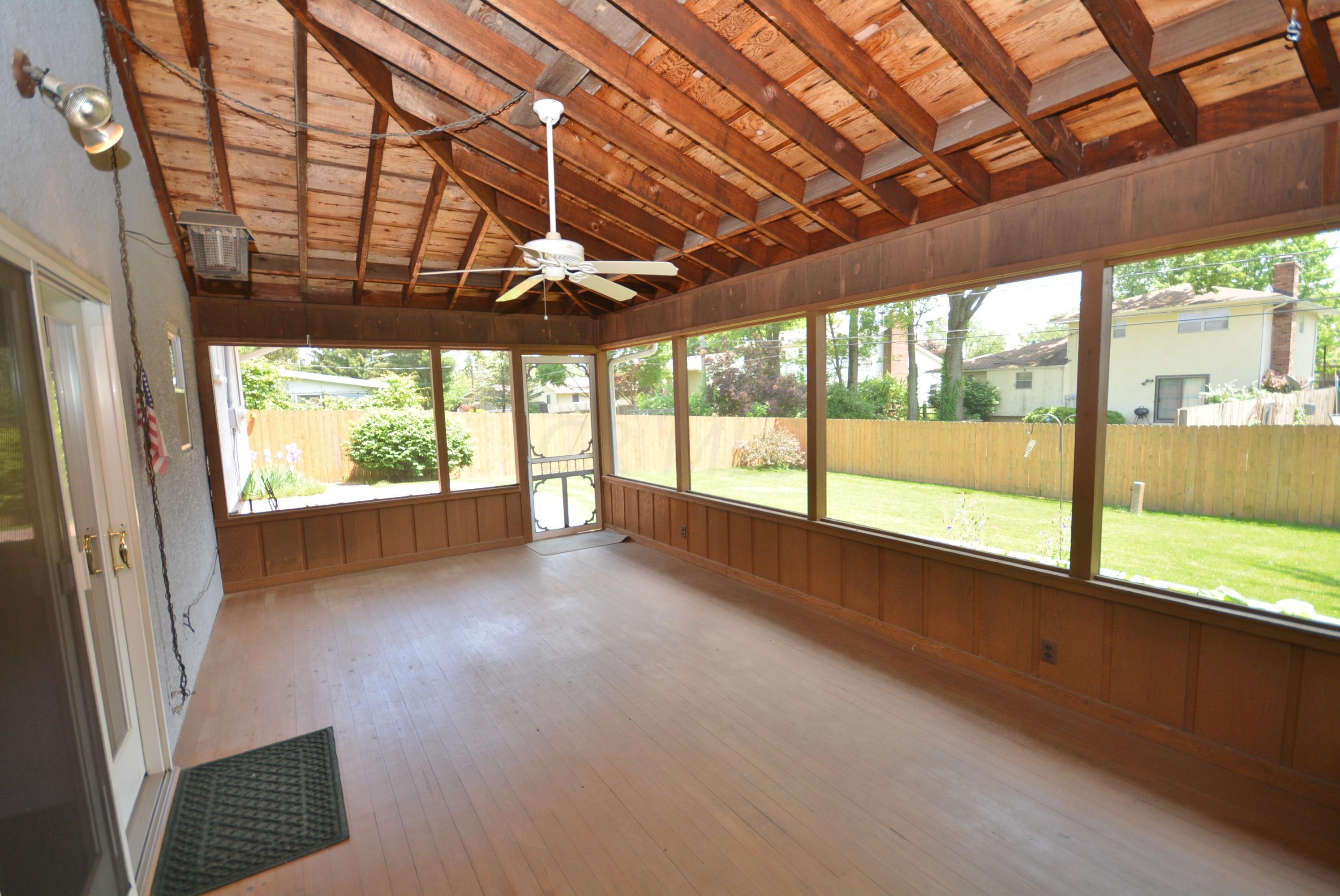 5474 Cedarbush Road Columbus, OH 43229 - Photo 10 of 38 Gallery Image 10