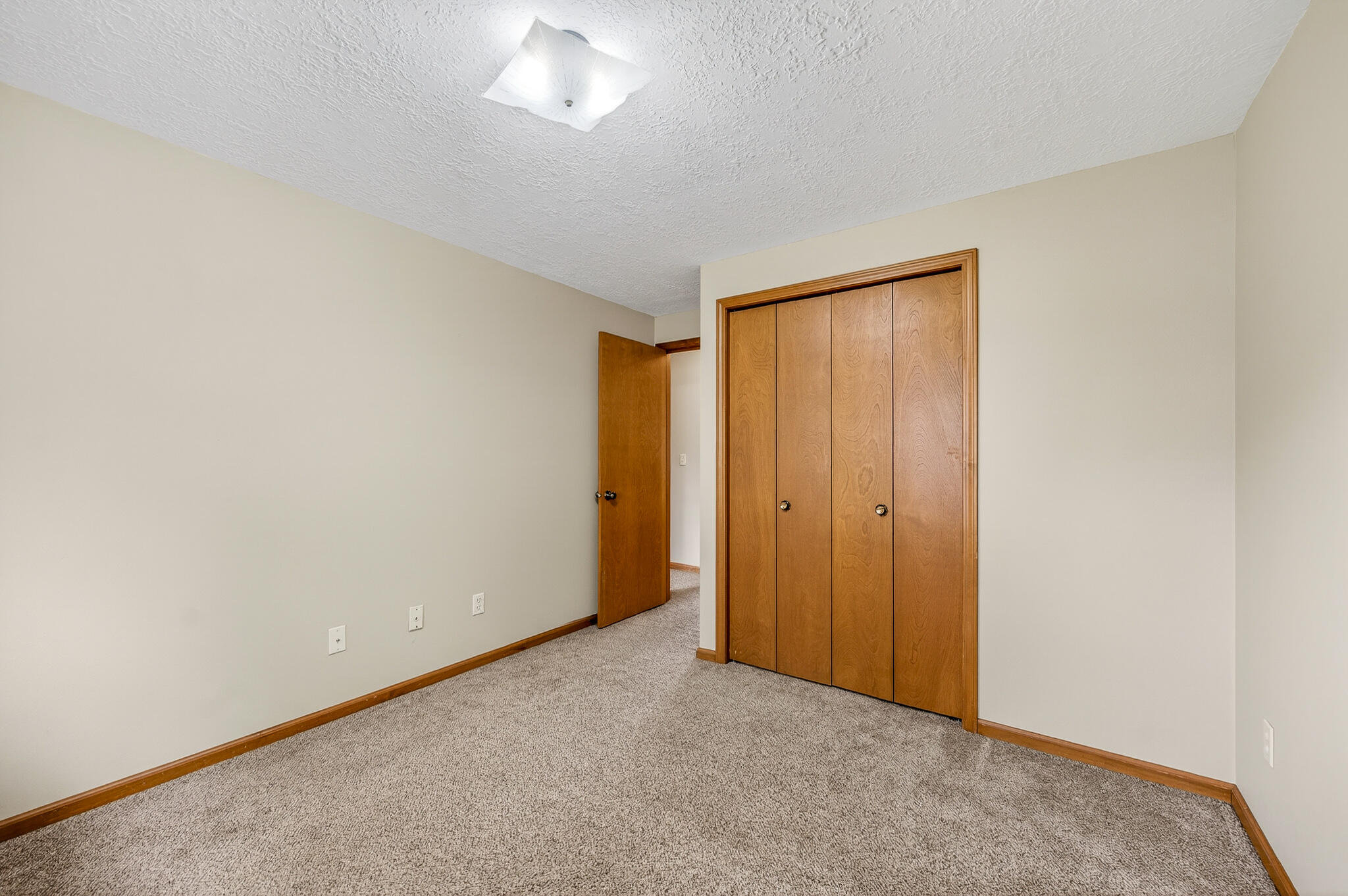 2747 Southwest 23rd Street Redmond, OR 97756 - Photo 33 of 38 Bedroom 3