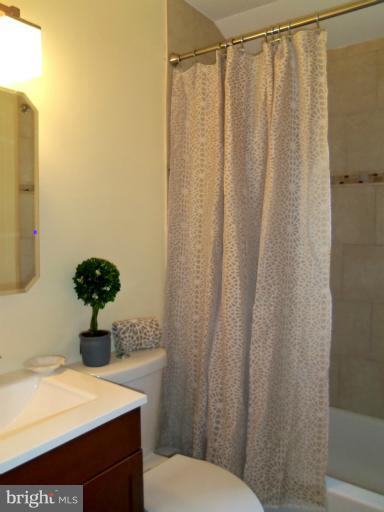 2201 Prichard Road Wheaton, MD 20902 - Photo 14 of 25 Bath