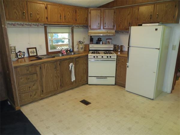 100 Green River Road Colrain, MA 01340 - Photo 9 of 17 Gallery Image 9