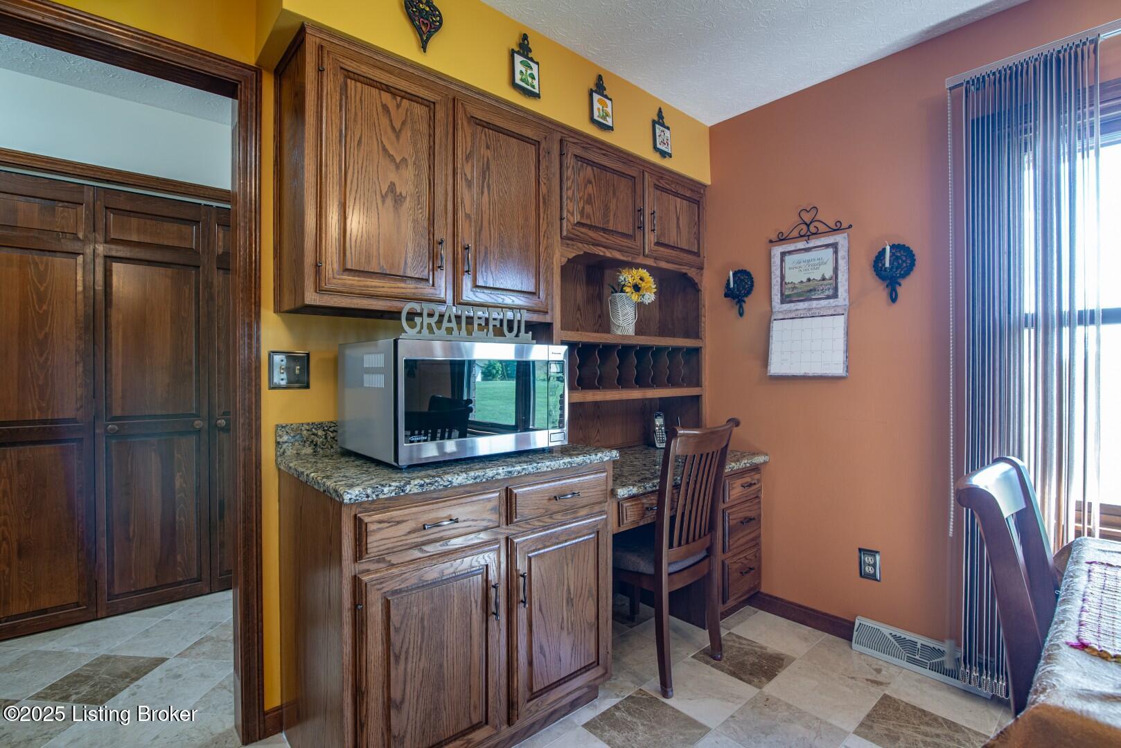 11441 Rineyville Road Vine Grove, KY 40175 - Photo 43 of 115 11441 Rineyville Rd-36