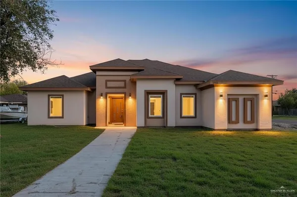 $284,999 | 1085 South 12th Street, Raymondville, TX 78580