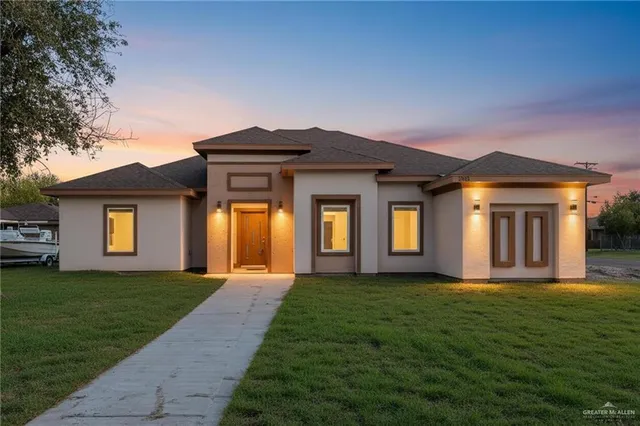 $289,900 | 1085 South 12th Street, Raymondville, TX 78580