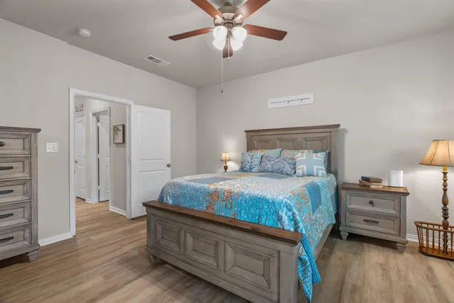 $315,000 | 608 Porcupine Drive, Springtown, TX 76082