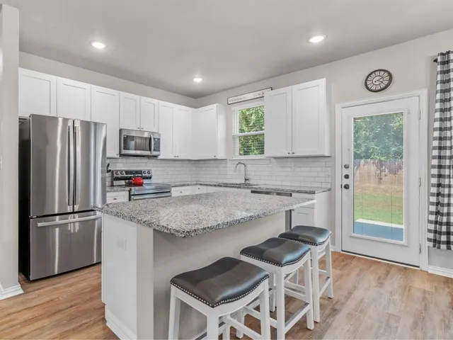 $315,000 | 608 Porcupine Drive, Springtown, TX 76082