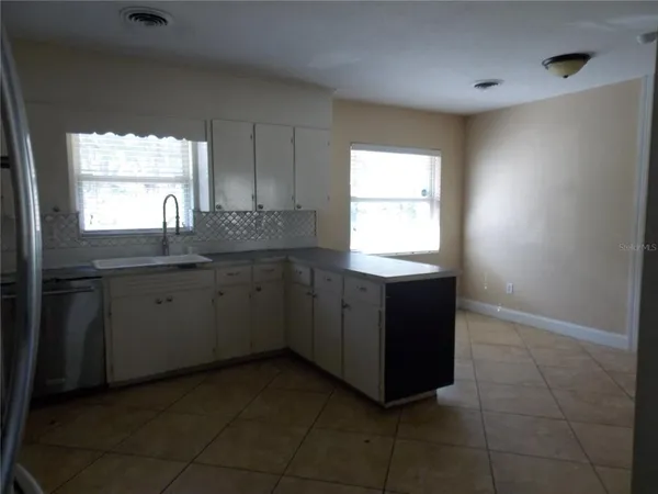 $278,000 | 1827 Southeast 7th Avenue, Ocala, FL 34471
