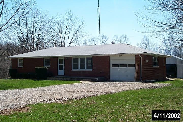 5683 West Ohio Ridge Road Columbus, IN 47201 - Photo 1 of 15 Gallery Image 1