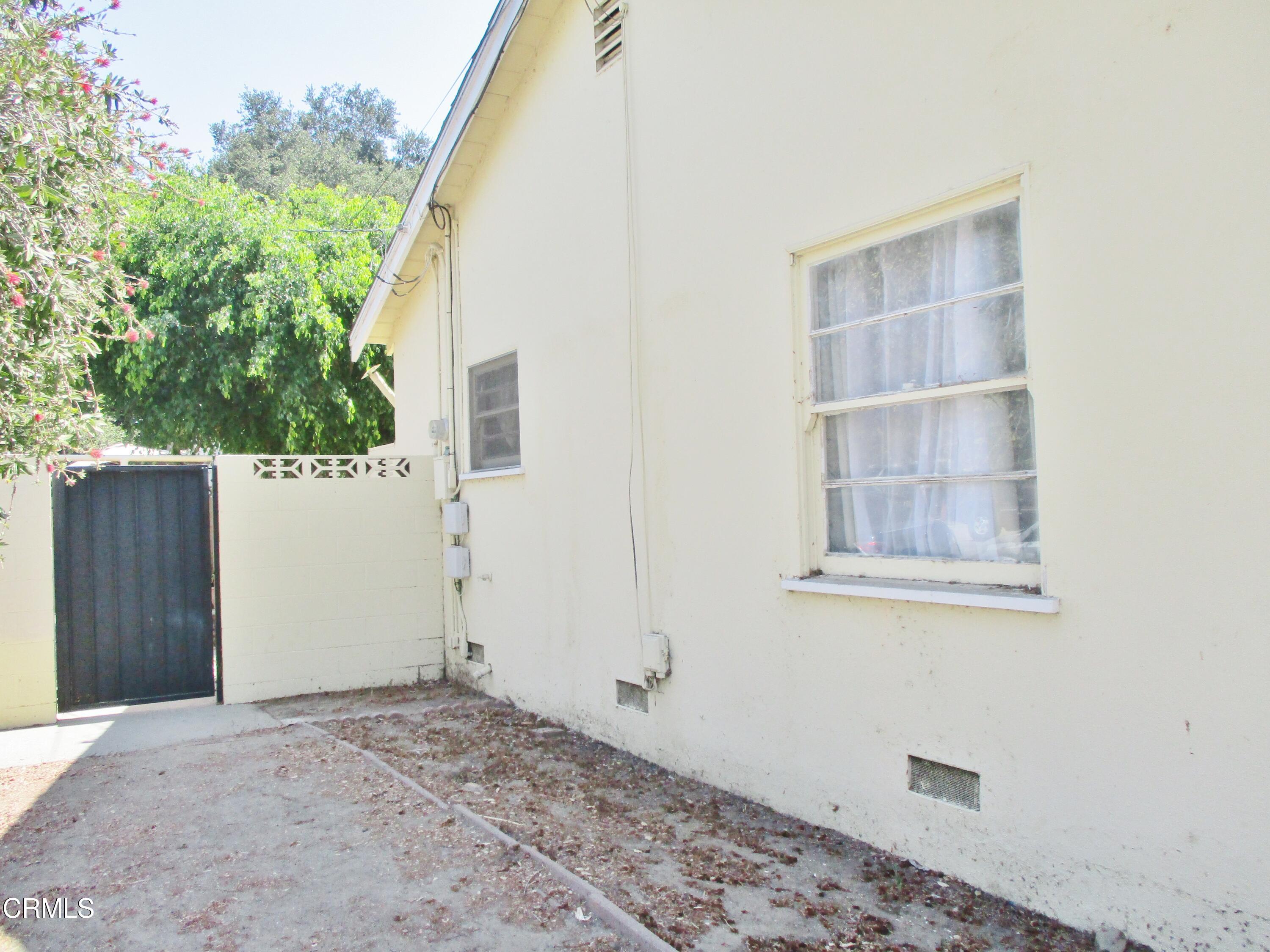545 Ojai Road Santa Paula, CA 93060 - Photo 4 of 6 545 Ojai Rd 007