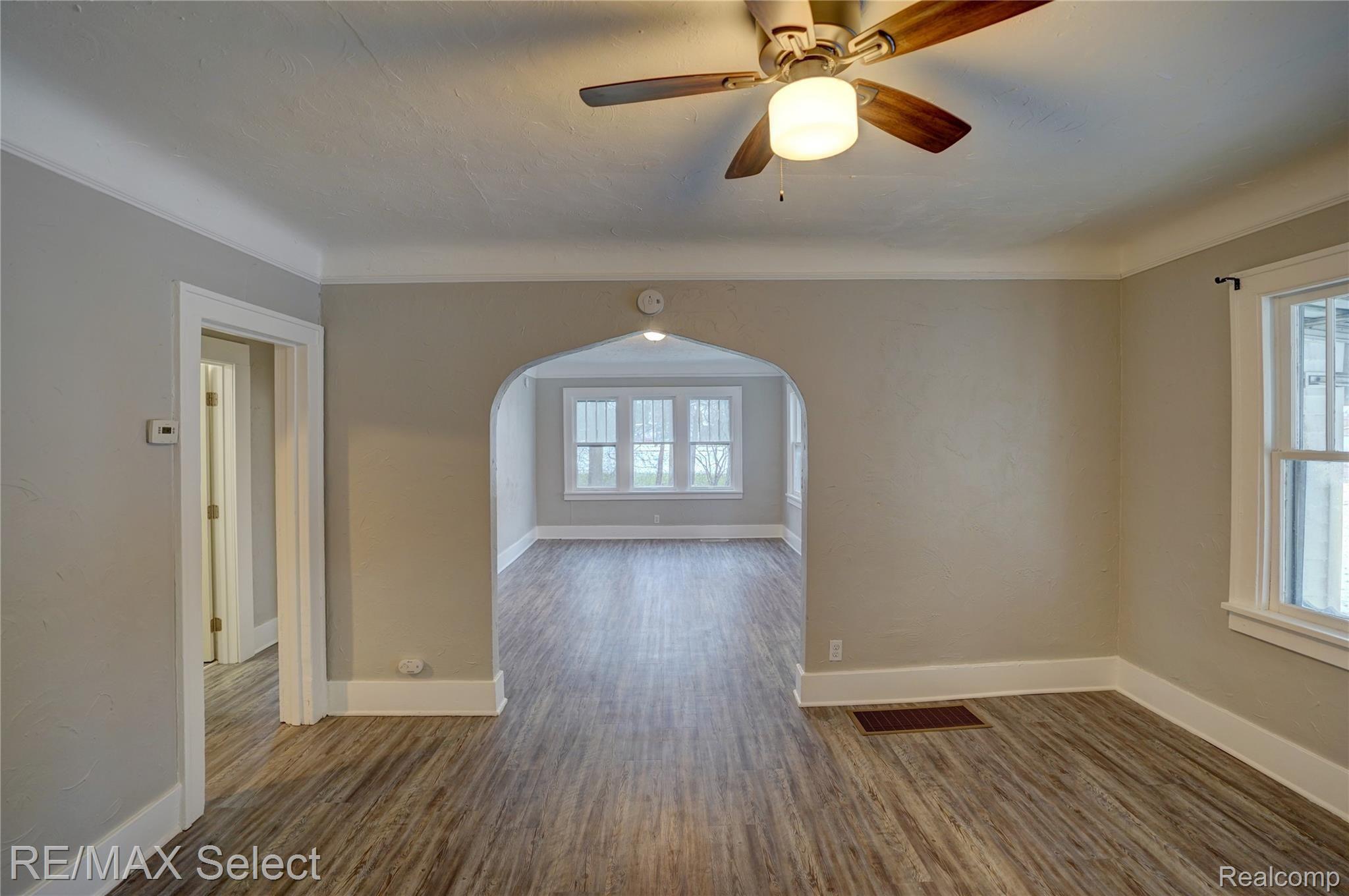 8085 Corunna Road Flint, MI 48532 - Photo 29 of 98 8085 Corunna Rd 029.jpg