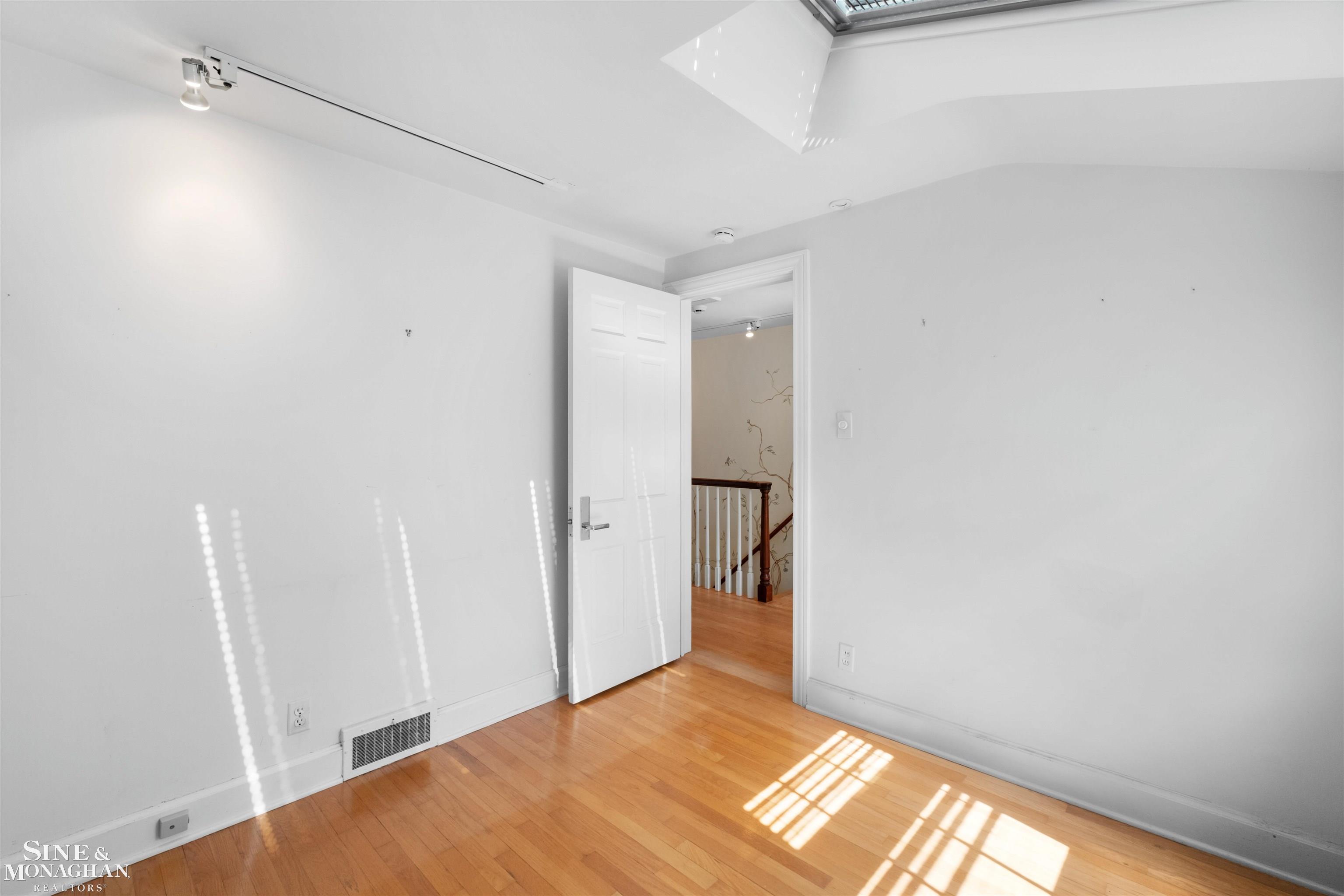 245 Moross Road Grosse Pointe Farms, MI 48236 - Photo 33 of 52