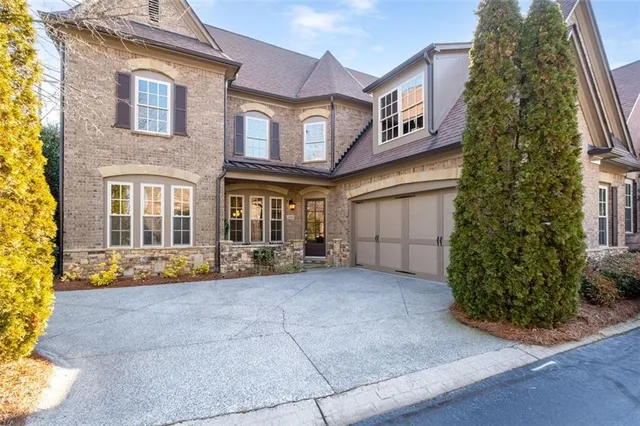 $899,500 | 4650 Woodlawn Gates Lane, Marietta, GA 30068