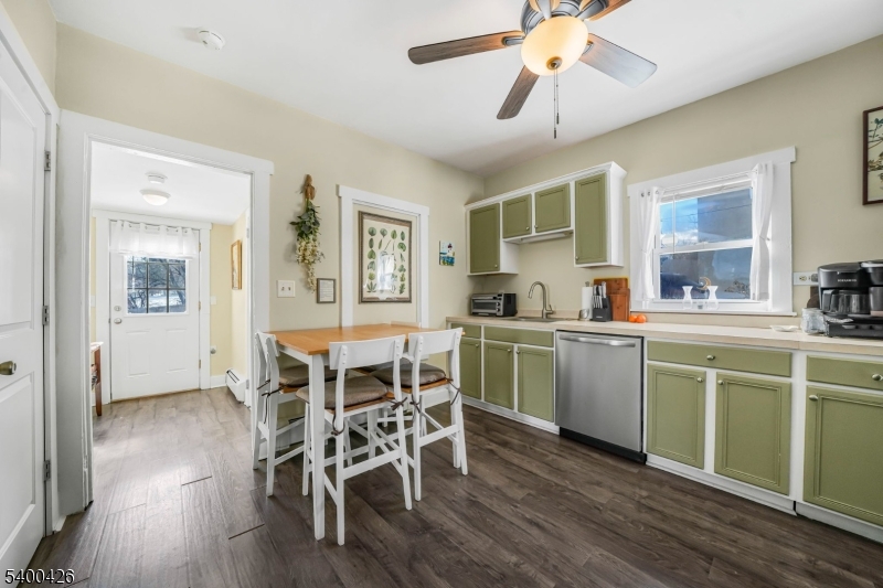 62 High Street Franklin, NJ 07416 - Photo 8 of 26