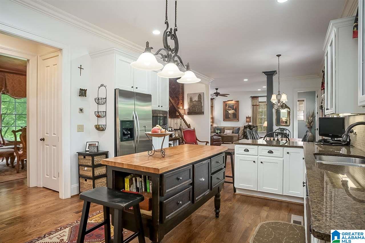 647 Rumson Road Birmingham, AL 35209 - Photo 13 of 37